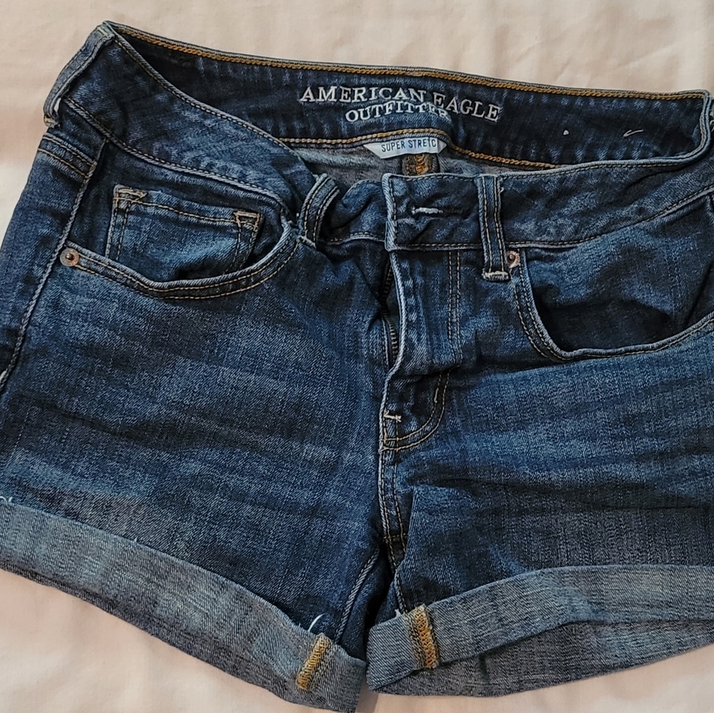 American Eagle Women's Shorts Size 6
